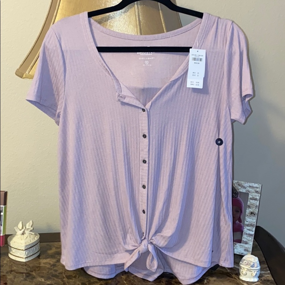 HOLLISTER purple button down tie t-shirt